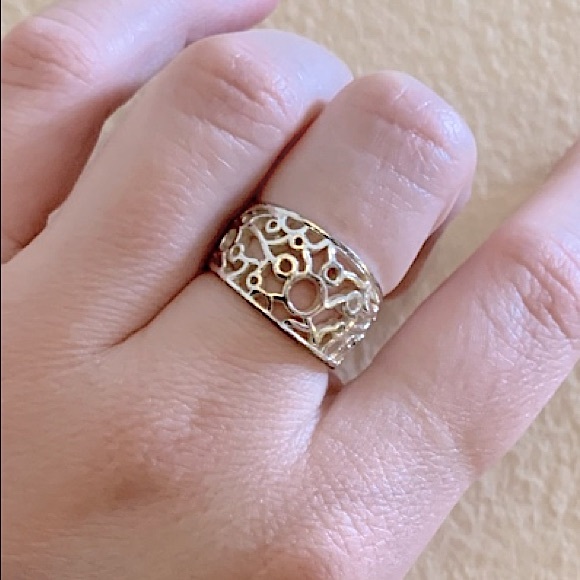 Disney souvenir Rhodium metal cutout Mickey Mouse ring (size 7) - Picture 3 of 7